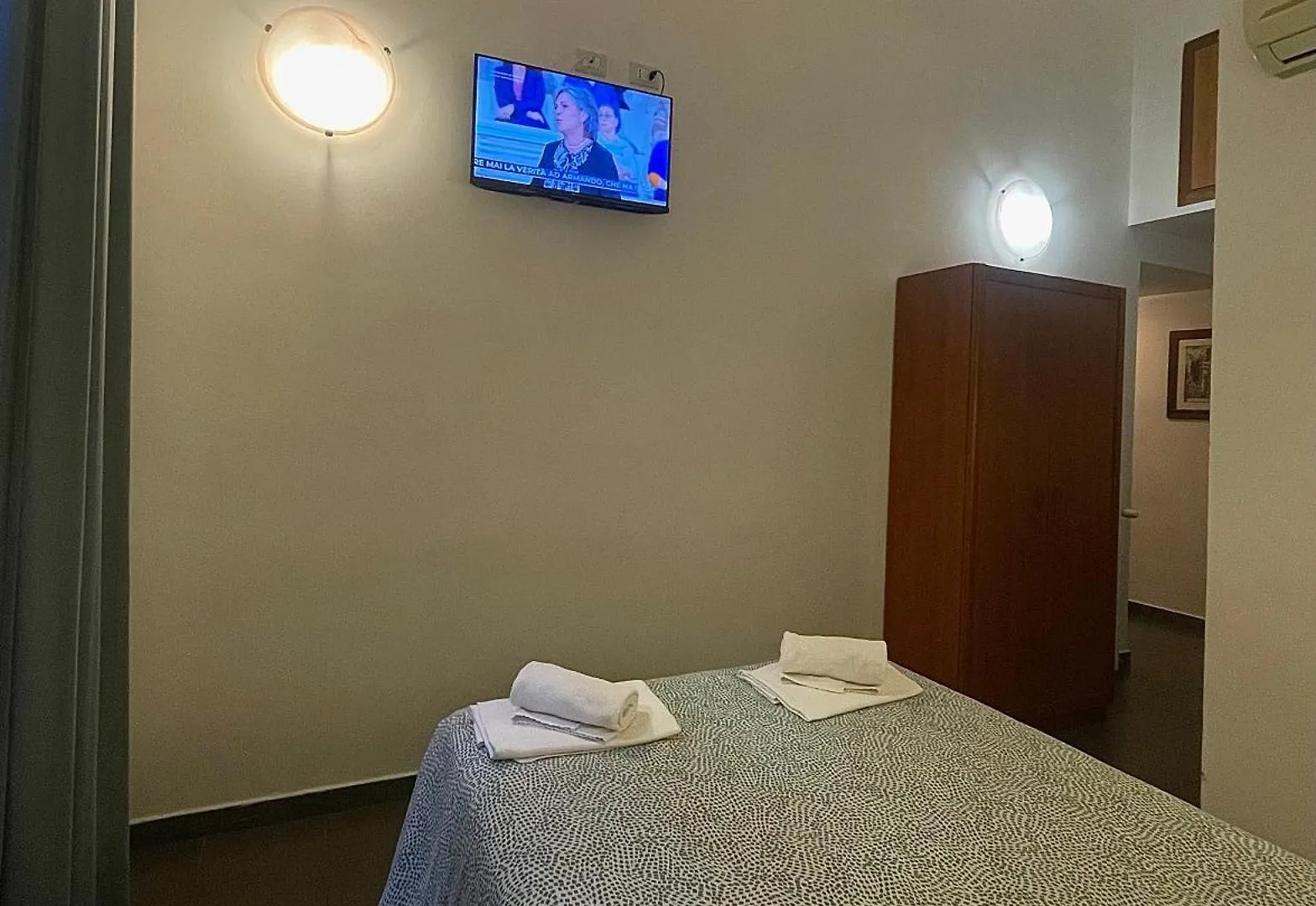 La Casa Di Raffy Hotel Rome 0*,  Italy